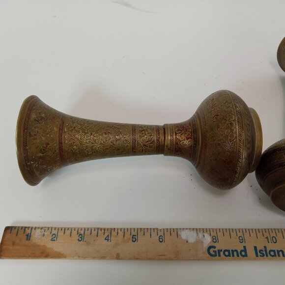 Vintage Pair Hand Painted Floral Leaf Etched India Brass Vases 9” Antique - Picture 10 of 10